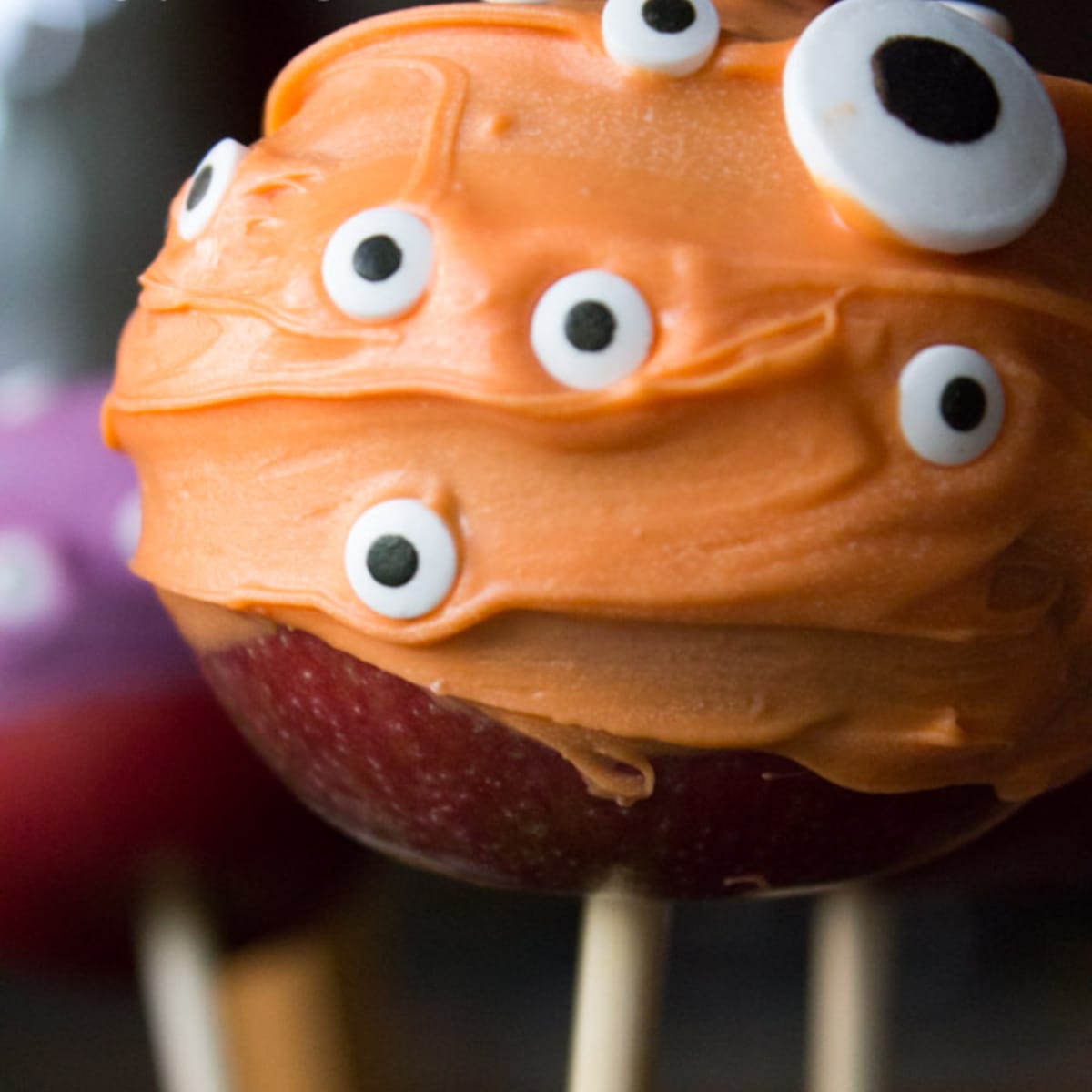 Creepy Eyeballs Candy-Coated Apples — Hungry Enough To Eat Six